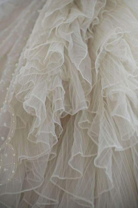 Delicate Dreamy Ruffles - pale ivory gown, ruffled layers, fabric close up Skirt Tulle, Australia Wedding, Pretty Party, Linens And Lace, Medium Dress, Shades Of White, Lace Ruffle, Just Girly Things, Mode Inspiration