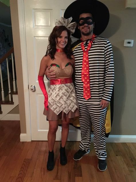 Handmaids Tale Costume Halloween Couple, Hangover Couple Costume, The Hangover Couples Costume, Happy Meal Costume, Hamburglar Costume, Miranda Lambert Hair, Meme Couple Costume, Easy Hairstyle Video, Headband Curls