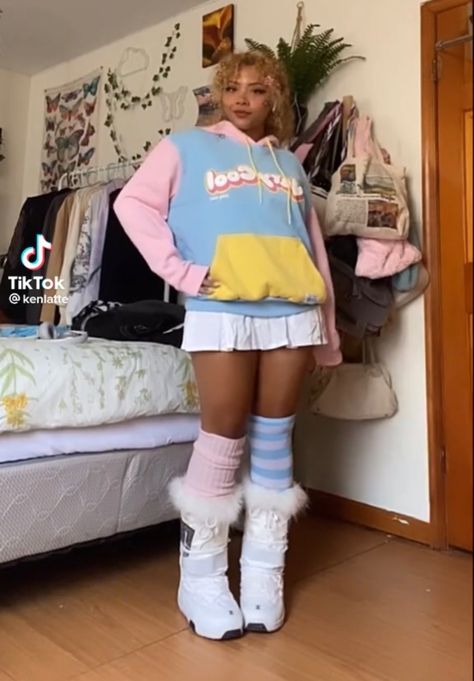 Plus Size Asian Fashion, Gaming Girls, Alt People, Photography Reference, Baddie Outfit, Clothes Reference, Pastel Kawaii, Outfit Styles, Baddie Outfits Ideas