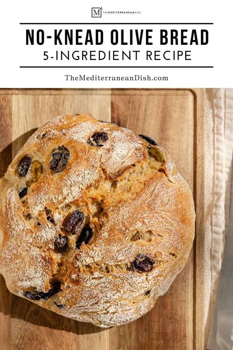 Make homemade olive bread the easy way with this no knead olive bread recipe. Crusty, crunchy, and delicious! No Knead Olive Bread, Olive Sourdough Bread, Green Olive Bread, Kalamata Olive Bread, Olive Bread Recipe, Biblical Diet, Baked Olives, Olive Oil Bread, French Bread Recipe