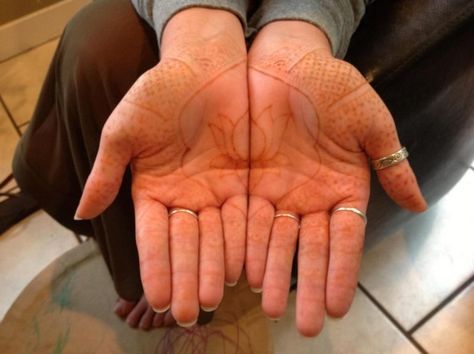 How To Remove Mehendi Stain From Hands, How To Remove Mehndi From Hands, How To Remove Mehendi From Hands, Remove Henna From Skin, How To Remove Henna From Skin, How To Remove Henna, Tattoo Off, Calamine Lotion, Red Henna