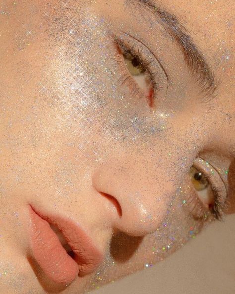 Soft Editorial, Editorial Aesthetic, Nostril Hoop Ring, Maquillaje De Ojos, Makeup Inspiration, Aesthetic Pictures, Face Paint, Pretty People, Beautiful People