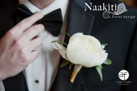 White Peony Boutonniere, Bouquet Shapes, Peony Boutonniere, Church Aisle, White Boutonniere, Button Holes Wedding, Photography Styles, White Peony, Peony Wedding