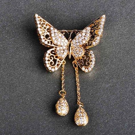 Exquisite Cubic Zirconia Butterfly Brooch Women's Golden Tassel Classic Wedding Decoration Animal Corsage Brooch Metals Type: Zinc Alloy Shape\pattern: Butterfly Brooches Type: Brooches Gender: Women Style: TRENDY Material: Metal Classic Wedding Decorations, Women's Coat, Bead Embroidery Jewelry, Antique Brooches, Brooch Jewelry, Jewelry Pins, Butterfly Brooch, Embroidery Jewelry, Pearl Brooch