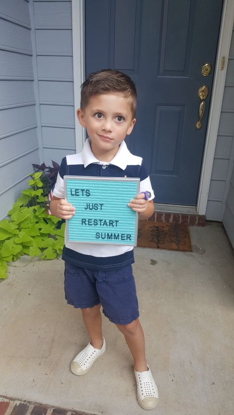 Back to school letterboard funny Funny Back To School Letterboard, Funny First Day Of School Photos, Back To School Letterboard, Letterboard Funny, Spring Letter Board Quotes, Funny Letterboard, Spring Letter Board, Letterboard Ideas, Letter Board Quotes