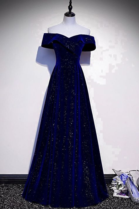 Anastasia Dark Blue Dress, Night Court Dress Aesthetic, Midnight Blueprom Dress, Dark Ball Gown Dress, Dark Blue Bride Dress, Midnight Blue Ball Gown With Sleeves, Ravenclaw Yule Ball Dresses Aesthetic, Dark Blue Royal Dress, Midnight Blue Evening Gown