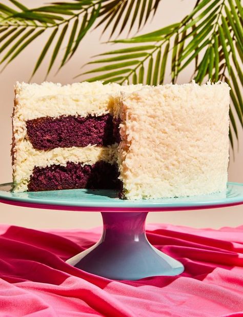 Rich Chocolate Dessert, Coconut Icing, Spring Dessert, Coconut Cake Recipe, Coconut Frosting, Easter Desserts Recipes, Watercolor Cake, Sandwich Cake, Spring Desserts