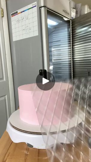 Shower Stuff, Decorating Videos, Dessert Cake Recipes, Fondant Decorations, Cake Decorating Videos, Fake Cake, Fake Bake, Dessert Cake, Red And Silver