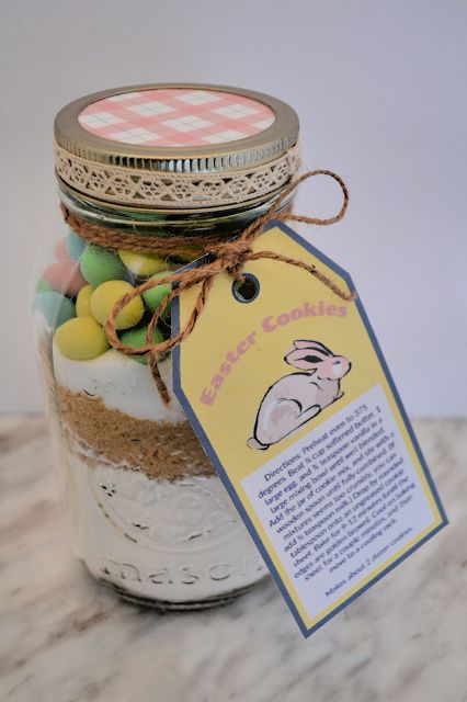 Stocking A Pantry, Cookie Mix Jar, Cookie Jar Gifts, Mini Eggs Cookies, Easter Cookie Recipes, Easter Egg Cookies, Easter Cookie, Mini Egg, Free Printable Tags