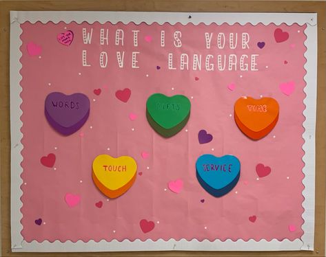 Murray State 5 love languages / Valentine’s Day college dorm RA board - Candy hearts can be flipped up to describe love language is Candy Hearts Bulletin Board, Ra Valentines Day Bulletin Boards, Valentine’s Day Ra Board, Valentines Ra Board, Valentine’s Day Bulletin Board, Valentines Bulletin Boards, Hall Themes, Describe Love, Ra Programming