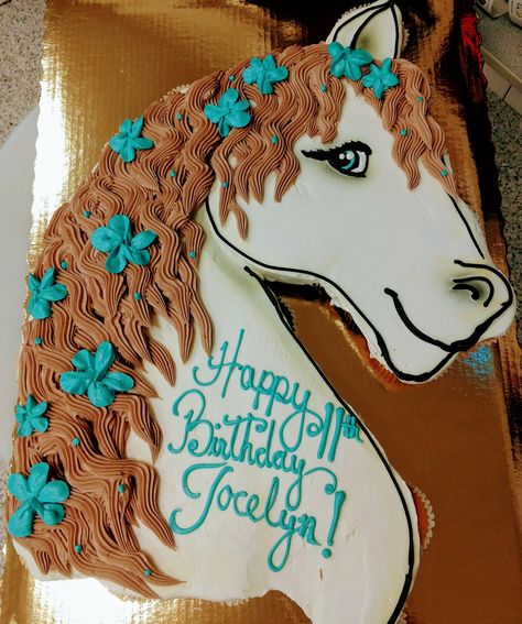 Horse Head Cupcake Cake, Horse Shaped Cake, Horse Inspired Cake, Cupcake Horse Cake, Horse Pull Apart Cupcakes, Horse Cupcake Cake Pull Apart, Horse Themed Cakes Ideas, Horse Cakes Birthday Girl, Horse Sheet Cake