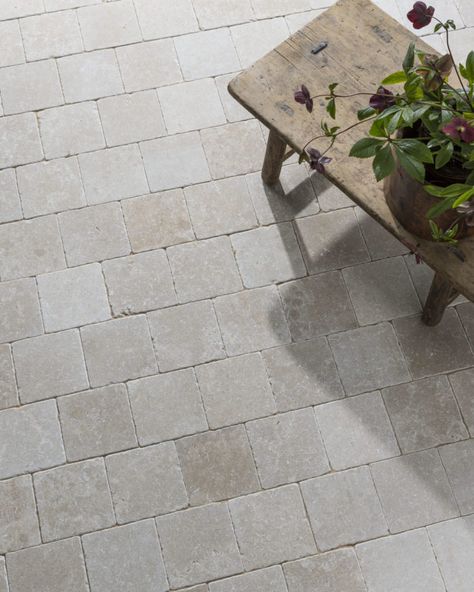 Outdoor Limestone, Limestone Patio, Outdoor Porcelain Tile, Outdoor Pavers, Paving Ideas, Mandarin Stone, Outdoor Paving, Exterior Tiles, Garden Tiles