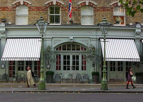 Parisian Storefronts, Charlotte Street Hotel, Korean Coffee Shop, Cottage Restaurant, Restaurant Facade, Shoe Store Design, Restaurant Plan, Charlotte Street, Restaurant Exterior