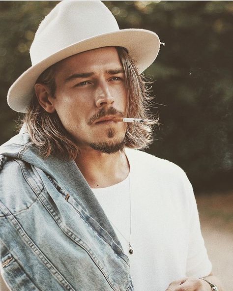 Long Hair Hat, Hat Styles Men, Men Long Hair, Long Hair Men, Fashion Haircut, Bailey Hats, Shoes Dresses, Fun Lifestyle, Hair Hat