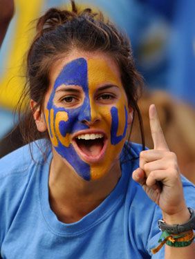 #snazaroo #facepaint #marchmadness College Face Paint, Blue And Gold Face Paint Spirit Week, Blue Face Paint Ideas, July 4th Images, Team Spirit Ideas, Best Face Paint, Fan Face Paint, Volleyball Chants, School Spirit Face Paint