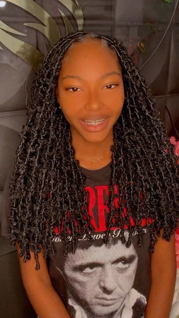 Back Length Butterfly Locs, Mid Back Butterfly Locs, Mid Back Faux Locs, Small Butterfly Locs, Butterfly Locs Mid Back, Locs Styles, Butterfly Locs, Girls Hairstyles Braids, Hot Hair Styles