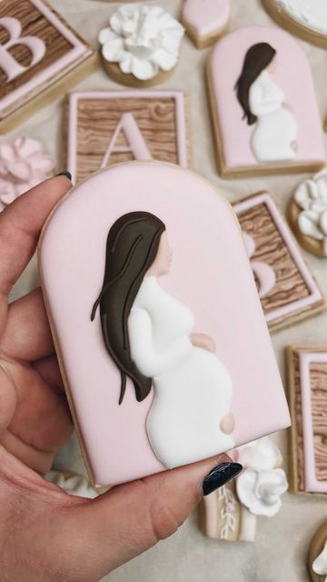 Pregnancy Announcement Cookies, Baby Shower Cookies For Girl, Baby Shower Cookies Neutral, Flooding Cookies, Pink Cookies, Baby Shower Deco, White Baby Showers, Bbq Wedding, Decorated Sugar Cookies