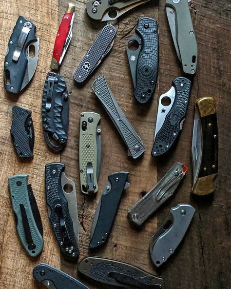 How to Pick an EDC Knife | Tech Writer EDC Best Pocket Knives, Pocket Knives Everyday Carry, Nacho Libre, Tactical Pocket Knife, Bushcraft Knife, Edc Tactical, Butterfly Knife, Utility Knives, Pocket Tool