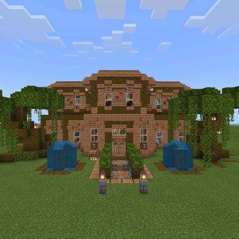 Minecraft jungle mansion made with jungle wood #minecraft #minecraftbuildingideas #minecraftbuild #junglewood Jungle Mansion Minecraft, Jungle Wood House Minecraft, Jungle Mansion, Wood Minecraft, Minecraft Jungle House, Cottagecore House, Minecraft House Plans, Jungle House, Minecraft Inspo