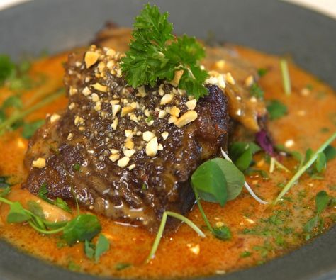 Curry Short Ribs, Short Rib Recipes Oven, Ribs Seasoning, Boneless Beef Short Ribs, Ribs In Oven, Beef Short Rib Recipes, Panang Curry, Dishes To Make, Short Ribs Recipe