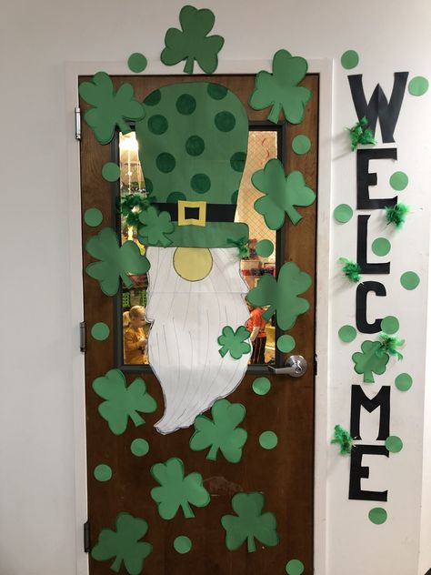 March Decorations Classroom, St Patricks Day School Decor, San Patrick Day Decoration For Classroom, Saint Patricks Day Decorations Classroom, St Patrick’s Day Preschool Bulletin Board, March Teacher Door, St Patrick’s Door Decorations, Saint Patrick’s Day Door Decorations, March Office Decorations