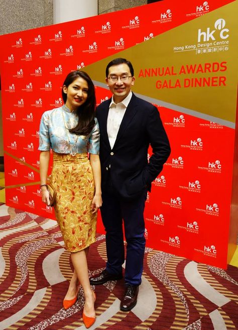 Designer Priscilla Shunmugam in Ong Shunmugam (but of course!) with Dr Edmund Lee, the Executive Director of the Hong Kong Design Centre at the HKDC Awards Gala Dinner. Ong Shunmugam, Gala Dinner, Executive Director, Of Course, Hong Kong, Batik, Sequin Skirt, Fashion Dresses, Design