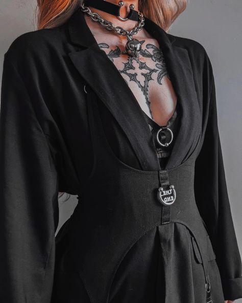 PR Layering with @theendlingerie 🔗⛓️ I'm an absolute sucker for some mesh designs. First look I've layered the Happy Ending Garter Belt over this oversized blazer. You can also see the Love is a Deserter choker bralette peeking out underneath which I've also styled in the second look. The Last Goodbye midi skirt ive styled with a black bodysuit I had in my wardrobe and the bralette on top so the details aren't hidden. Mesh upon mesh. Nothing beats an all black outfit 🖤 Black Outfits Grunge, Gothabilly Fashion, Goth Goddess, Fashion Brenda, The Last Goodbye, Last Goodbye, Androgynous Fashion, Happy Ending, Black Outfits