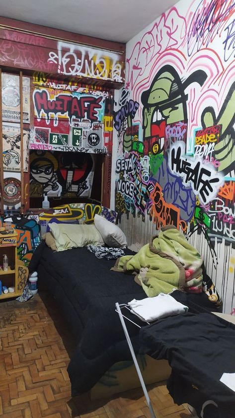 Room Graffiti, Skater Room, Graffiti Bedroom, Punk Room, Graffiti Room, Desen Realist, Chill Room, Retro Room, Narita