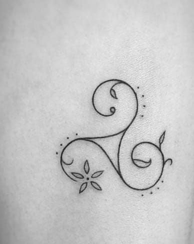 Tiny Celtic Tattoos For Women, Awen Tattoo, Irish Gaelic Tattoo, Small Celtic Tattoos, Inspirational Wrist Tattoos, Celtic Tattoo For Women, Simbols Tattoo, Ankle Tattoo Ideas, Tattoo Fixes