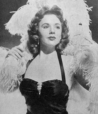 Piper Laurie, actress Piper Laurie, The Originals Tv, Golden Globe Award, Silver Screen, Comic Illustration, Golden Age Of Hollywood, Classic Movies, Golden Age, Classic Hollywood