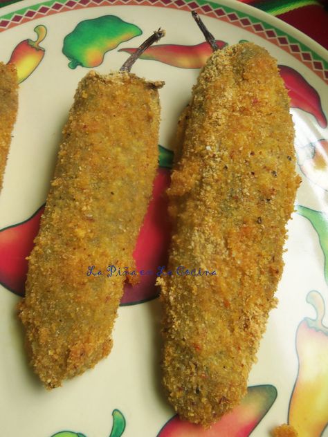 None of the rellenos leaked out any of the cheese. Freezing them is key to this. Crispy Chile Rellenos, Relleno Recipes, Easy Chile Relleno Recipe, Stuffed Chili Relleno Recipe, Chile Relleno Recipe, Poblano Peppers Recipes, Chili Relleno, Freezing Food, Stuffed Anaheim Peppers