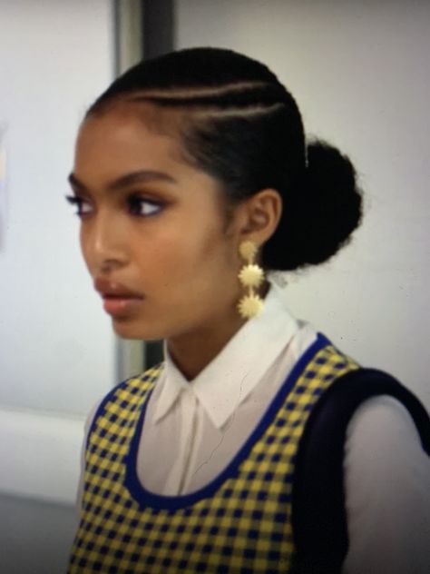 Yara Shahidi Cornrows, Zoey Johnson Grownish Hairstyles, Tara Shahidi Hairstyles, Zoe Johnson Hairstyles, My Vaib, Yara Shahidi Hairstyles Grown Ish, Tara Shahidi, Grownish Zoey Hairstyles, Grownish Hairstyles