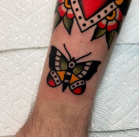 Simple Traditional Butterfly Tattoo, Small Traditional Butterfly Tattoo, American Trad Butterfly, Trad Butterfly Tattoo, Traditional Dragonfly Tattoo, Butterfly Tattoo Traditional, Butterfly Traditional Tattoo, American Traditional Butterfly Tattoo, Small American Traditional Tattoo