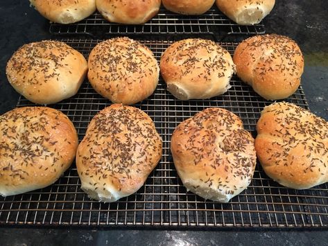 Kummelweck Rolls recipe - Grandpa Joe's Italian Kitchen Kummelweck Rolls Recipe, Kimmelweck-rolls Roll Recipe, Artisanal Bread, Homemade Horseradish, German Pastries, Kaiser Rolls, German Bread, Yeast Breads, Roll Recipe