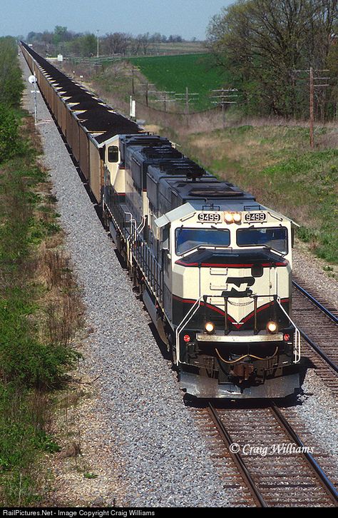 Model Trains Ho Scale, Great Northern Railroad, Conway Scenic Railroad, Rovos Rail Train, East Broad Top Railroad, Burlington Northern, Railroad Pictures, Bnsf Railway, Railroad Photos