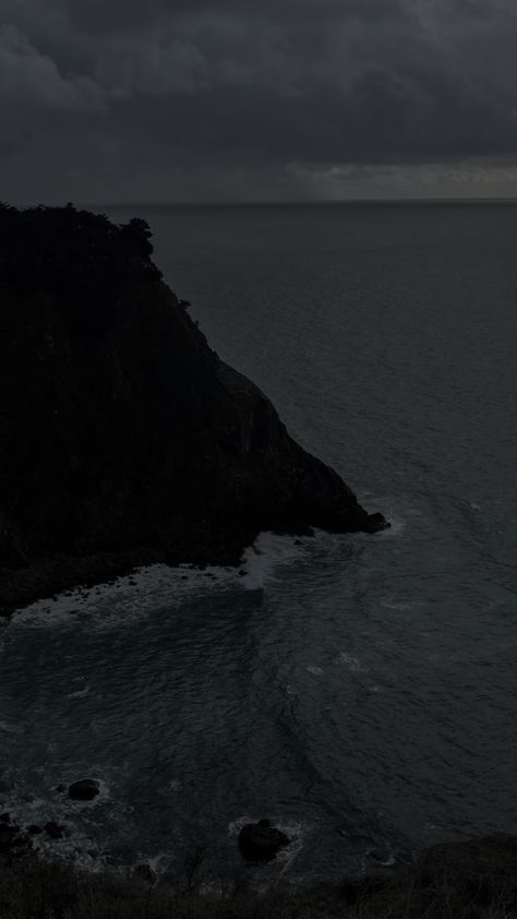 Clean Wallpaper Aesthetic Black, Low Exposure Wallpaper, Bone Island, Dark Naturalism Aesthetic, Cliff Ocean, Clean Wallpaper, Ocean Cliff, Aesthetic Youtube, Aesthetic Water