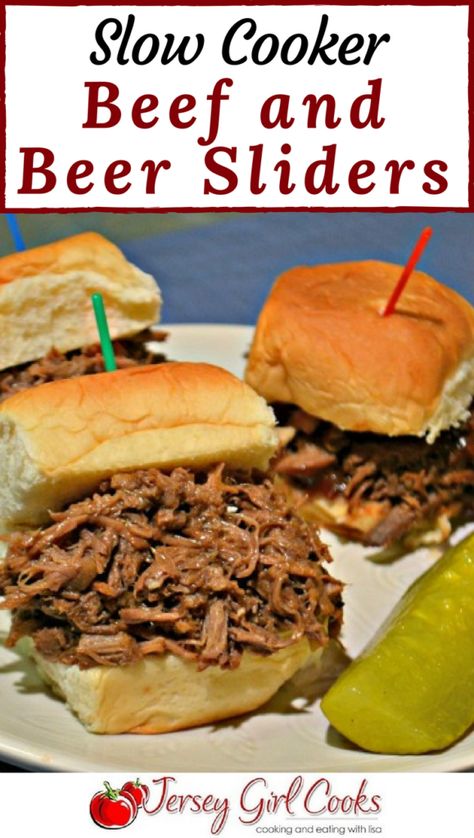 Party Food Sliders, Food Sliders, Sliders Beef, Food Slow Cooker, Healthy Reciepes, Slow Cooker Shredded Beef, Roast Beef Sandwich, Beef Sliders, Girl Cooking