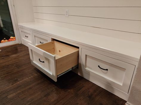 Storage Bench With Drawers, Mudroom Bench With Drawers, Mudroom Storage Bench, Diy Mudroom, Diy Storage Bench, Bench With Drawers, Diy Mudroom Bench, Mud Room Storage, Diy Drawers