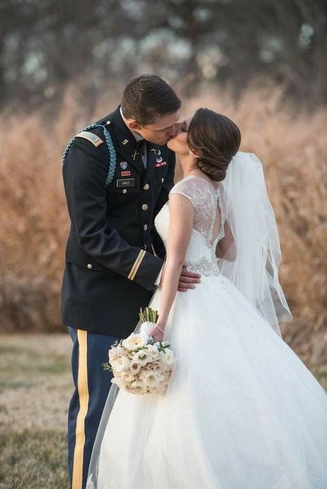 Navy Military Weddings, Military Wedding Colors, Military Wedding Marine, Military Wedding Army, Grooms And Groomsmen, Military Weddings, Army Wedding, Marine Wedding, Military Couples