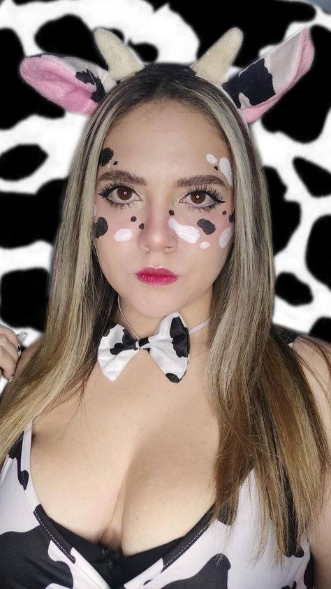 Cow Make Up, Cow Costume, 2024 Halloween, Halloween 2024, Cow Pattern, How To Apply Makeup, Halloween Costumes Women, Cow Print, Maquillaje De Ojos