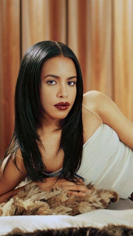 Aaliyah Aesthetic, Aaliyah Outfits, Aaliyah Dana Haughton, Airplane Crash, My Love Photo, Aaliyah Hair, Aaliyah Pictures, Aaliyah Style, Aaliyah Haughton