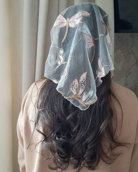 Hair Veiling Pagan, Hair Veiling Spiritual, Head Covering Aesthetic, Veiled Pagan, Christian Veiling Aesthetic, Christian Veiling Styles, Pagan Veiling Styles, Pagan Veiling, Christian Veiling