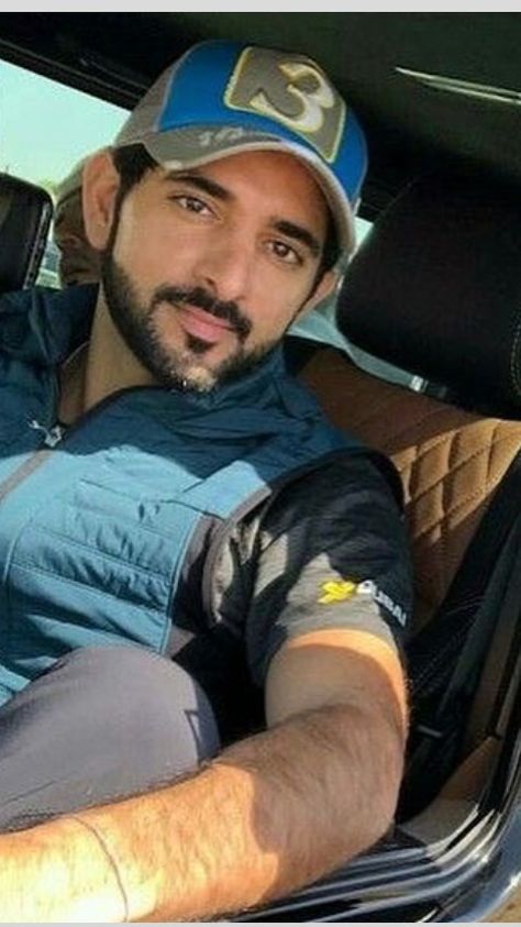 Prince Handam, Fazza Hamdan, Prince Fazza, Queen And Prince Phillip, Prince Hamdan, Handsome Men Quotes, I Love You Honey, Royal Family Pictures, Pictures Of Prince