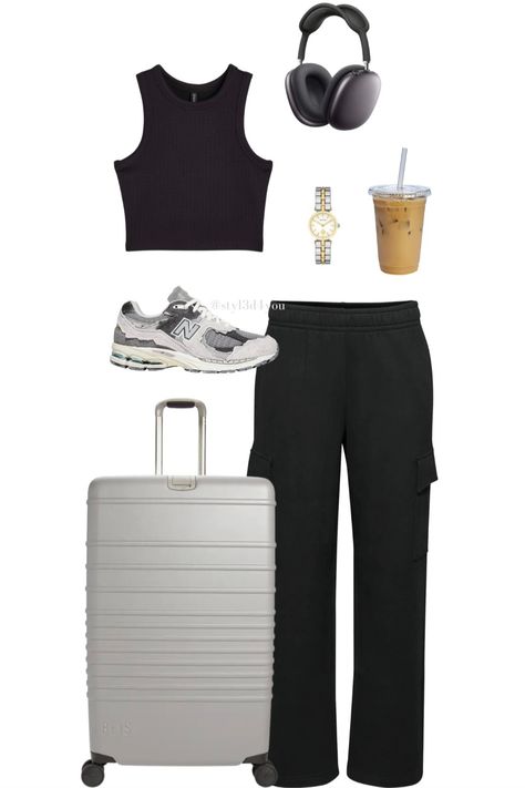 Running Errands Outfit Summer, Outfits For Running Errands, Errands Outfit Summer, Minimalism Clothes, Running Hairstyles, Running Errands Outfit, Summer Running, Errands Outfit, Travel Bag Essentials