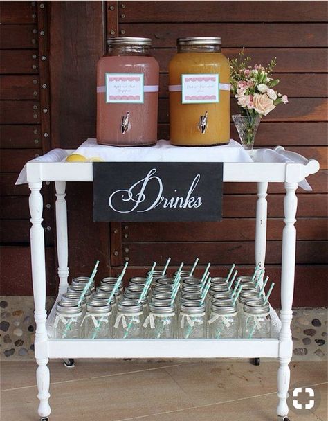 Limonade Bar, Beverage Station Party, Drink Stations, Party Drinks Alcohol, Bridal Shower Tables, Wedding Party Table, Drink Station, Baby Shower Table, Shower Food