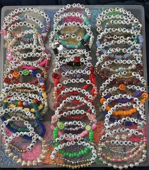 Taylor Swift Bracelets, Waterproof Hiking Boots Women, Taylor Swift Birthday Party Ideas, Music Bracelet, Swift Bracelets, Taylor Swift Party, Taylor Swift Birthday, Taylor Swift Tour Outfits, Friendship Bracelets With Beads