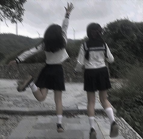 Picsart schoolgirl schoolgirls school aesthetic happy Japan Core, Sister Poses, Grunge Pictures, Dreamy Photography, Japan Aesthetic, Aesthetic Japan, School Uniforms, Japanese Aesthetic, Body Poses