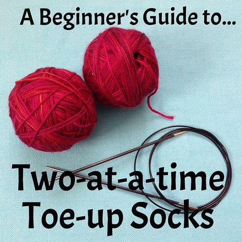 Show Toe Up Socks, Tutorial Knitting, Balls Of Yarn, Knitting Help, Casting On, Knitting Tips, Sock Crafts, Sock Knitting, Hand Knit Socks