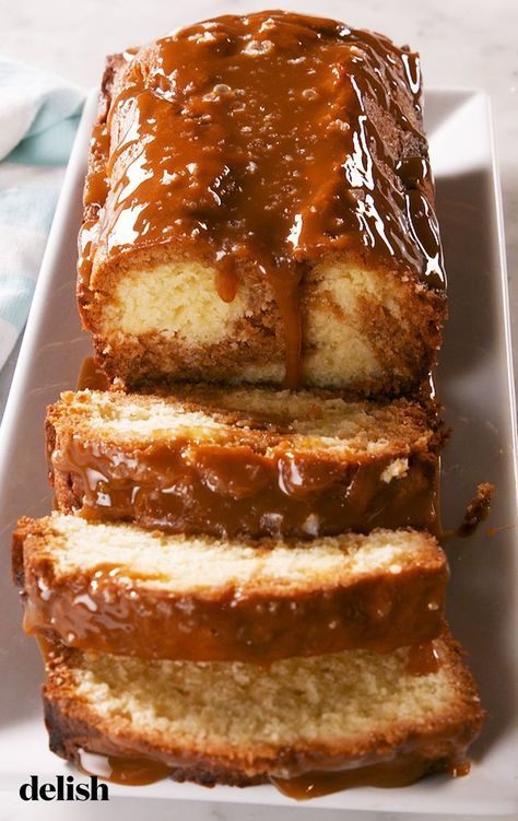 Salted Caramel Pound Cake is the stuff of DREAMS. Get the recipe at Delish.com. #recipe #easy #easyrecipes #delish #caramel #cake #baking #dessert #poundcake Salted Caramel Loaf Cake, Salted Caramel Pound Cake, Salted Caramel Muffins, Holiday Pound Cake, Pound Cake Ideas, Pound Cake Desserts, Caramel Pound Cake Recipe, Caramel Pound Cake, Salted Caramel Recipes