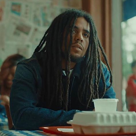 Guys With Long Dreads, Long Dreadlocks Men, Long Dreads Men, Men With Dreads, Black Men With Dreads, Long Dreadlocks, Men With Locs, Skip Marley, Rasta Man